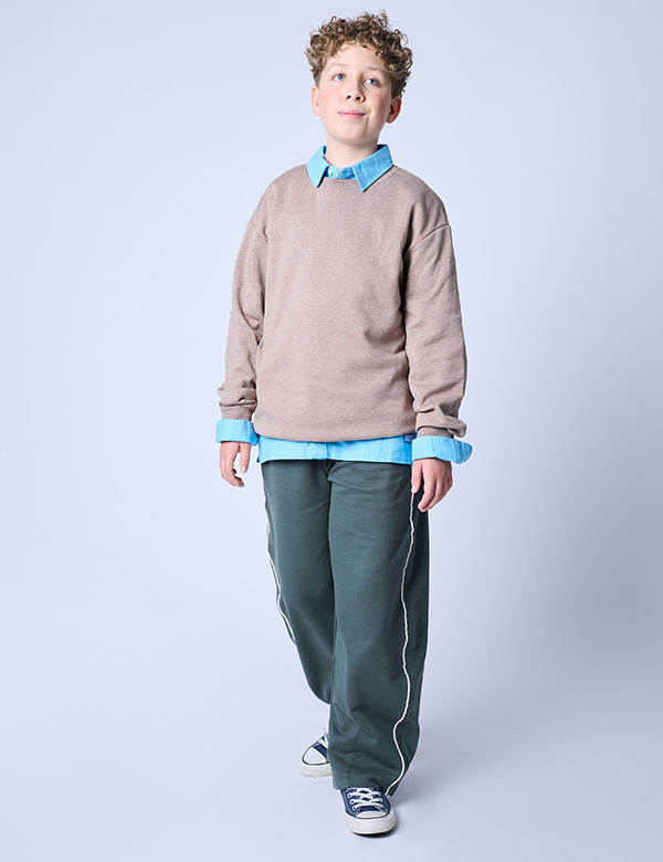 Tienermodel met blond haar Thor
