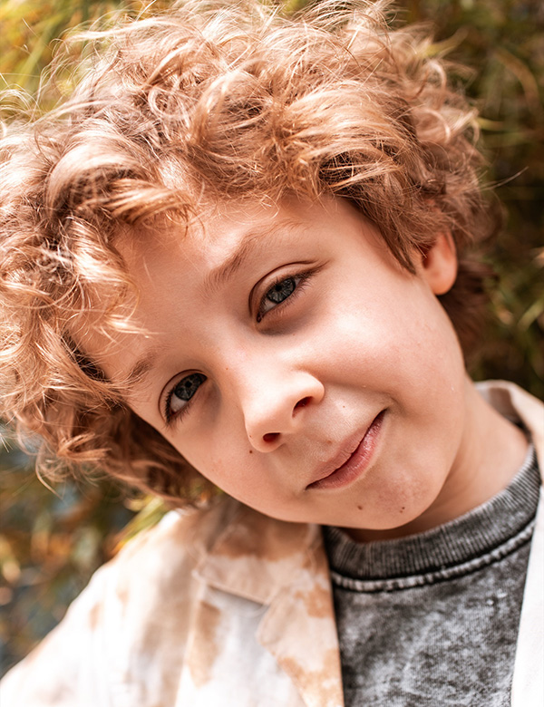 Kindermodel krullend haar Thor
