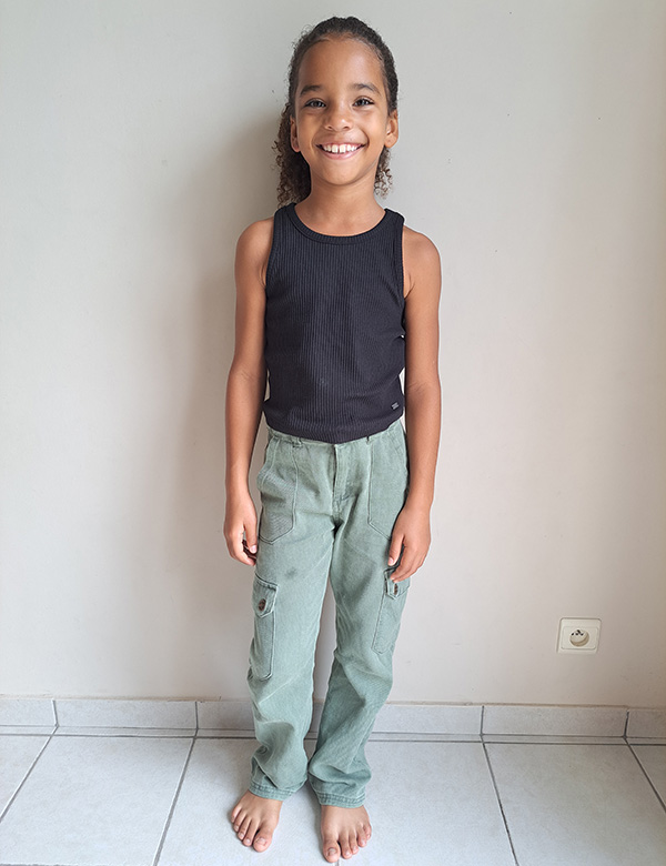 Kindermodel met donker krullend haar Tiana V.