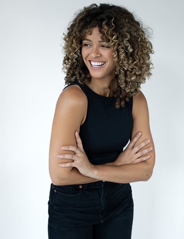 Vrouwelijk model met krullen Valerie
