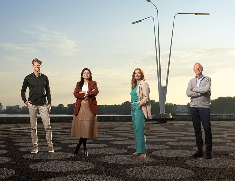 Dennis S., Hasiba, Miranda H. en Henk B.