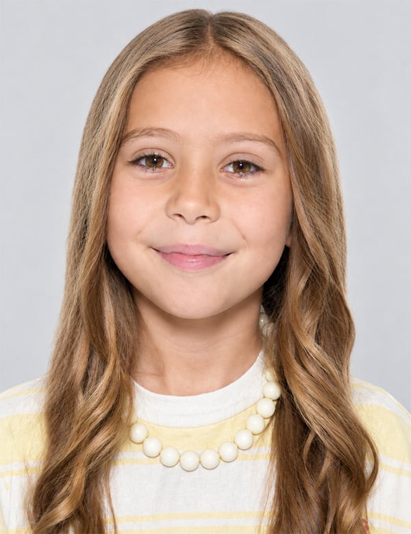 Kinderlijk model met bruin haar Viënna.