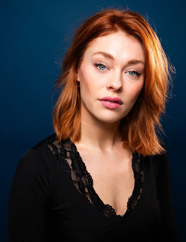 vrouwelijk model met rood haar Vivian