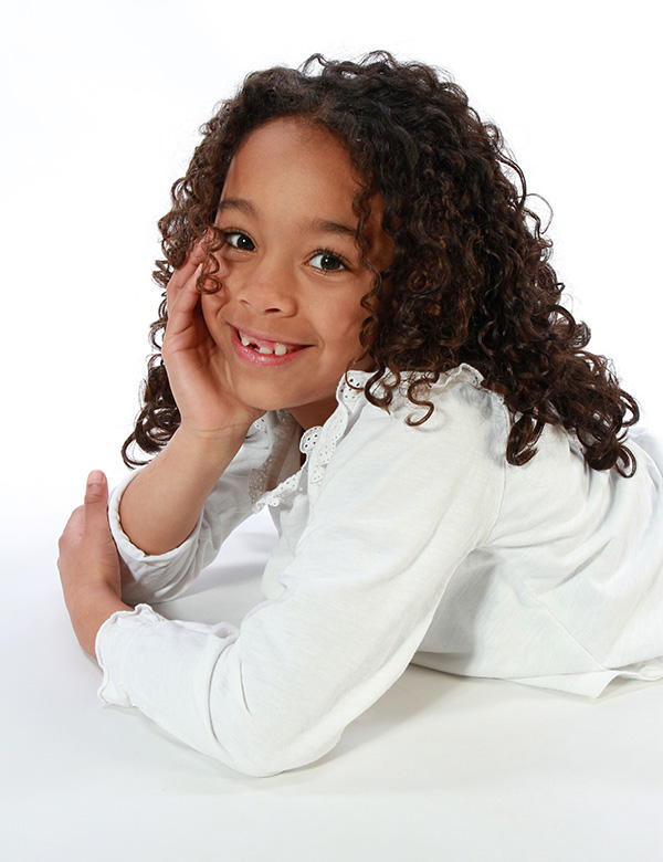 Kindermodel met krullen Vivienne