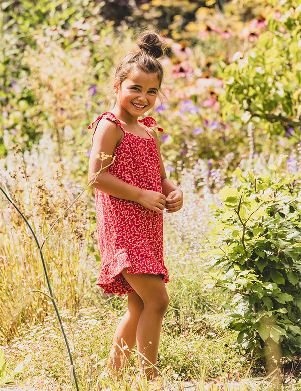 Kindermodel met donkerbruin haar Vyenna