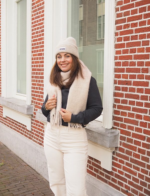 Vrouwelijk model met bruin haar Wendy