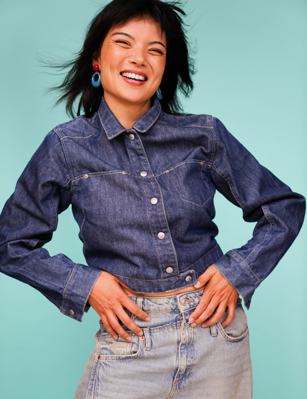 Vrouwelijk model met zwart haar Wennah