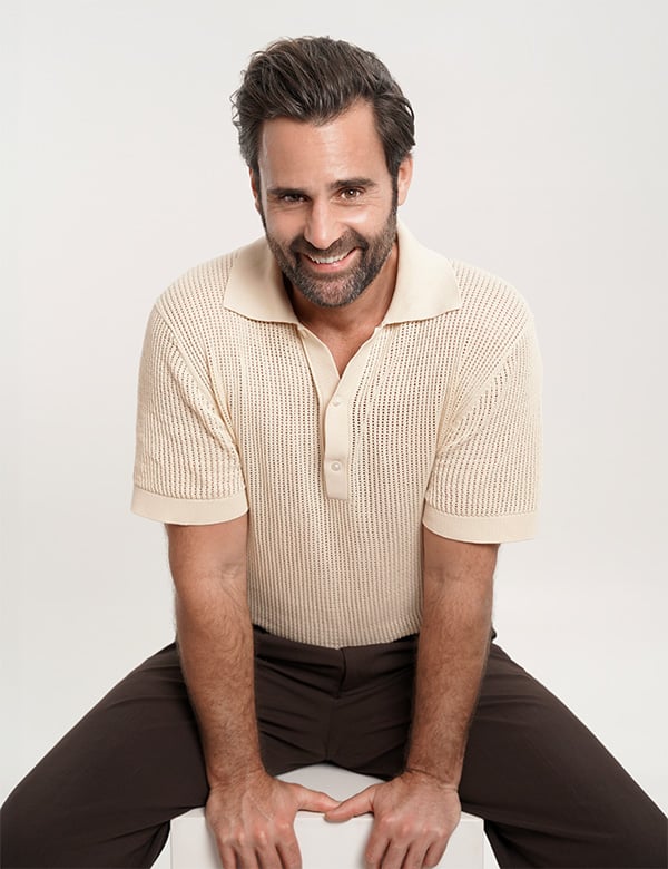 Mannelijk model met bruin haar Wes