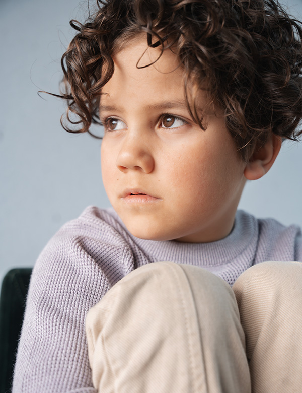 Kindermodel met bruin haar Xem