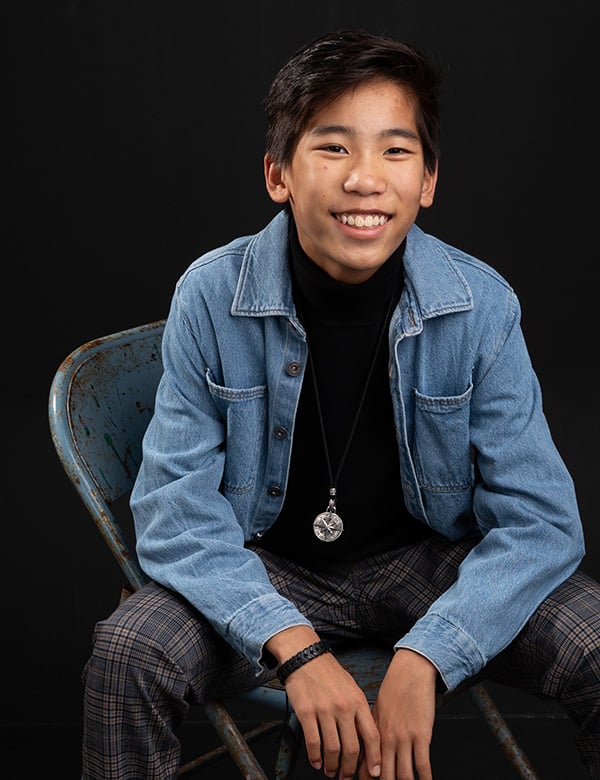 Mannelijk model met zwart haar, Xiao