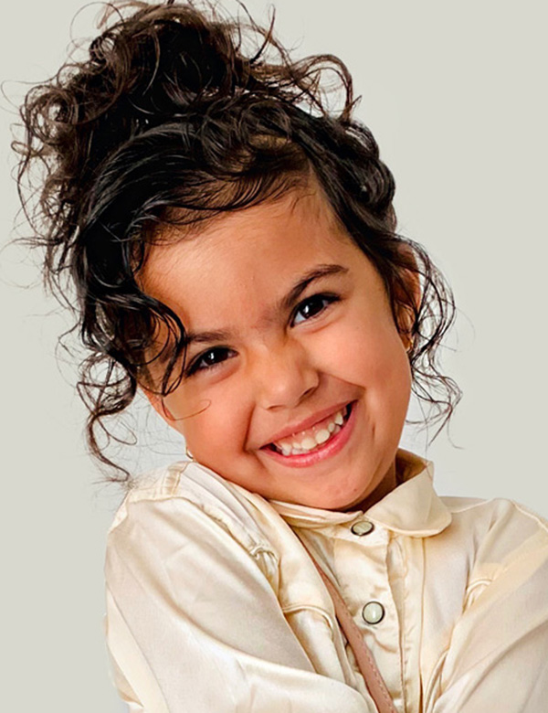 Model Kindermodel donker haar xioamárah