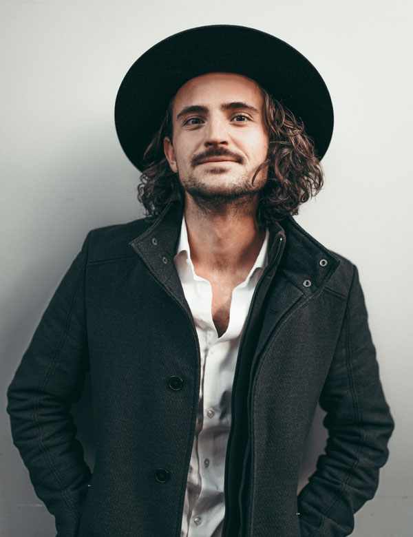 mannelijk model bas