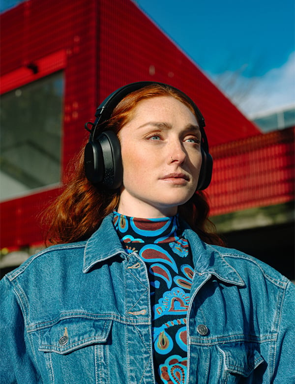 Vrouwelijk model met rood haar Fee