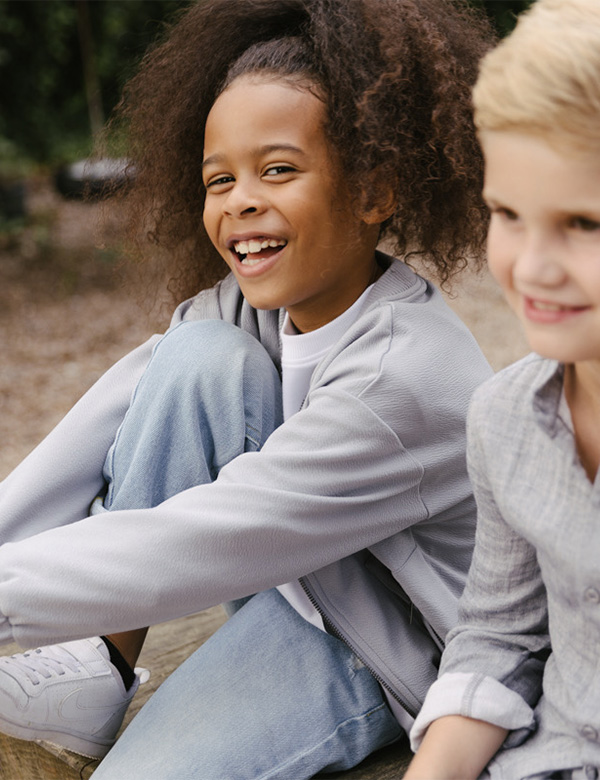 kindermodel met donkerbruin haar Savere