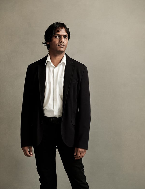 Mannelijk model met donkerbruin haar Emile V.