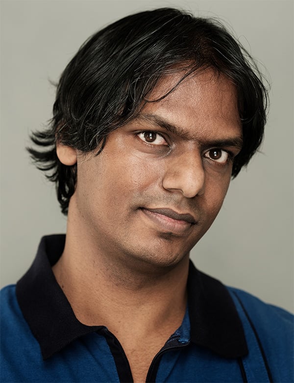 Mannelijk model met donkerbruin haar Emile V.