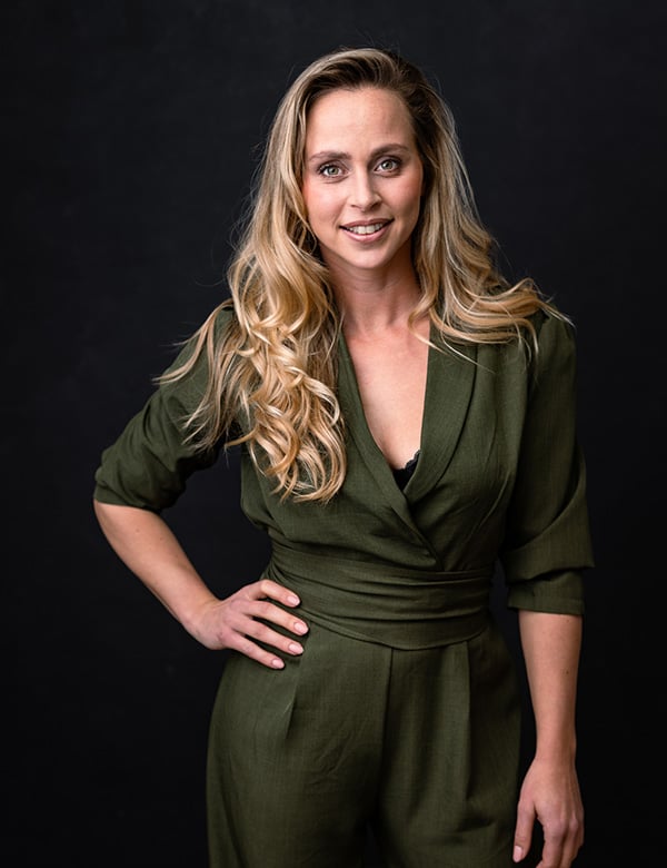 Vrouwelijk model met blond haar Leoni G.