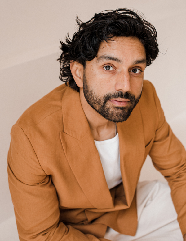 Mannelijk model met zwart haar Saaed