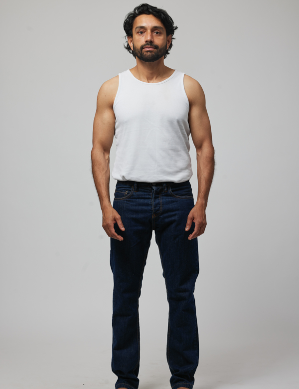 Mannelijk model met zwart haar Saaed