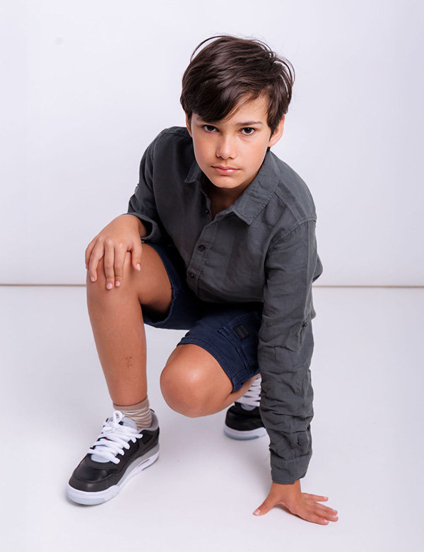 Kindermodel met bruin haar Vinz N.