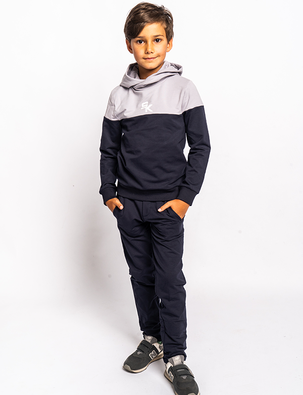 Kindermodel met bruin haar Vinz