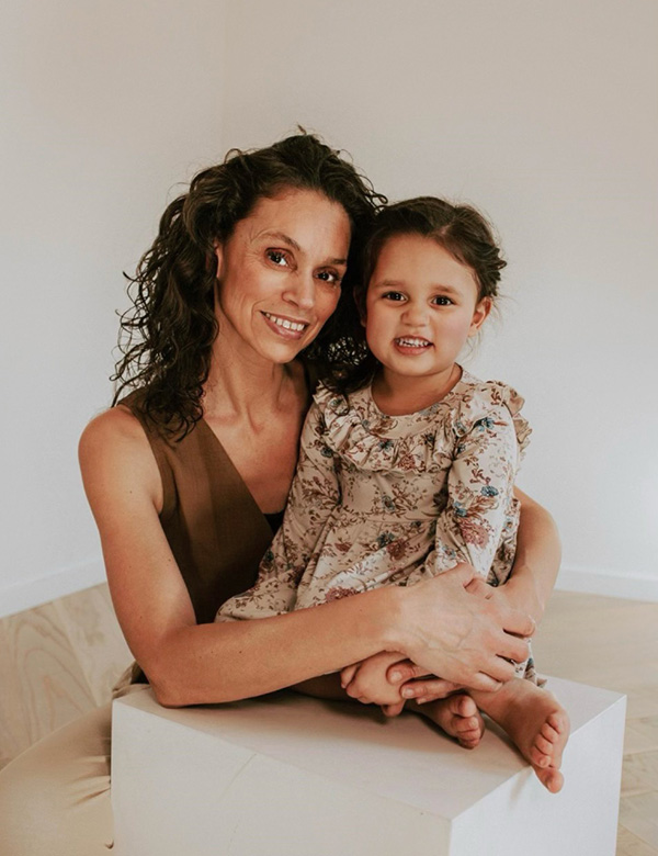 Kindermodel met bruin haar Ana Mirai
