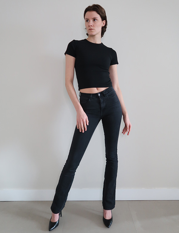 Vrouwelijk model met bruin haar Coco R.