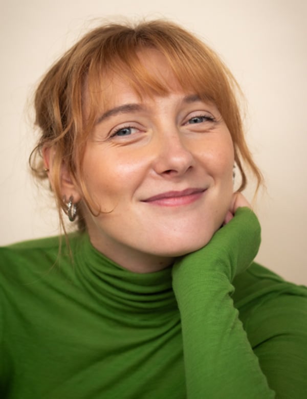 Vrouwelijk model met Rossig haar Donna-jo.