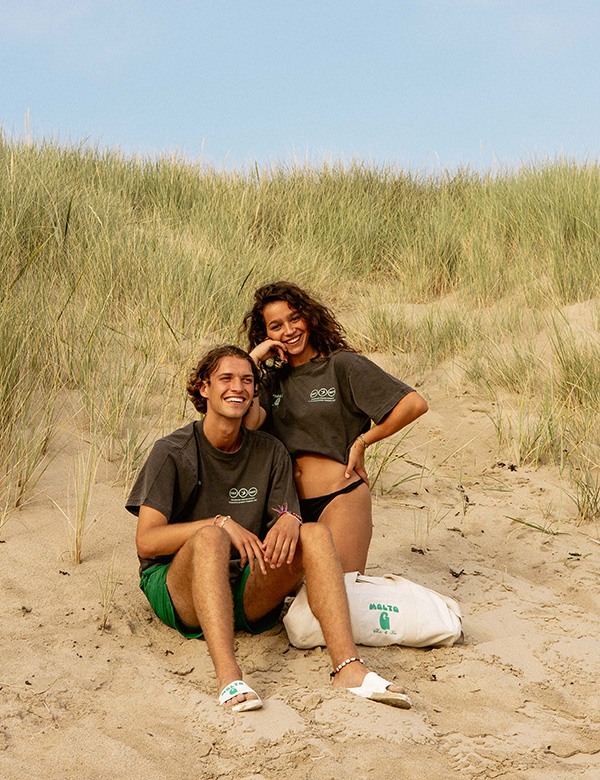 Vrouwelijk model met bruin haar Ornella