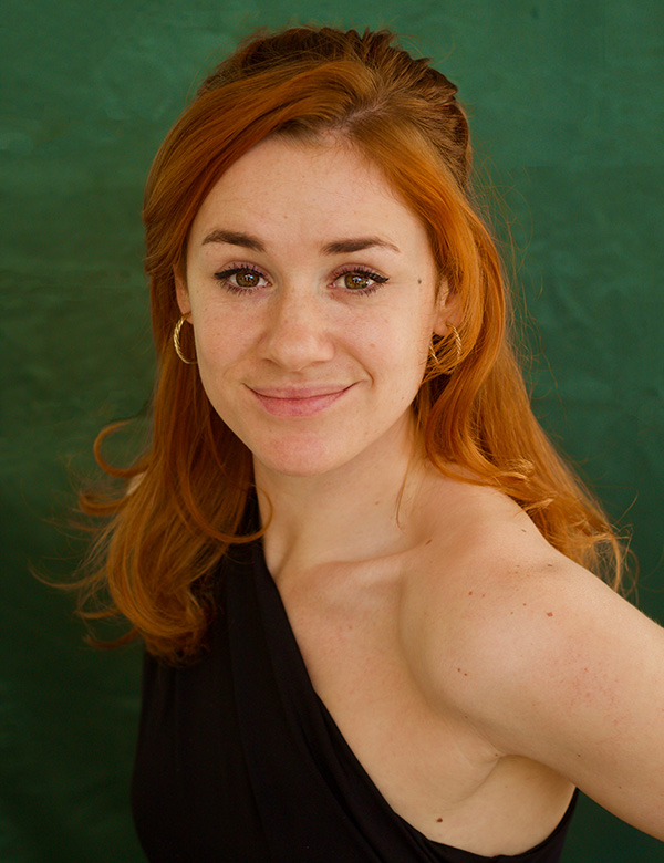 Vrouwelijk model met rood haar Gina