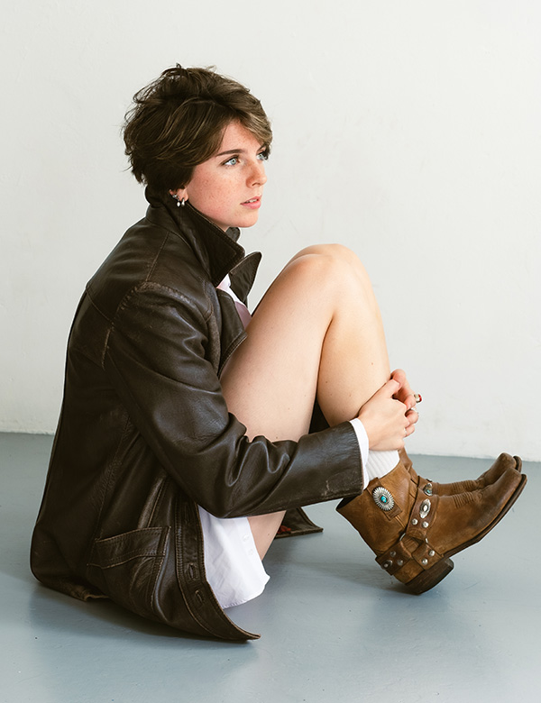 Vrouwelijk model met bruin haar Annick H.