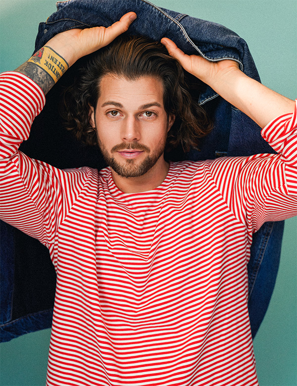 Mannelijk model met bruin haar Gergely