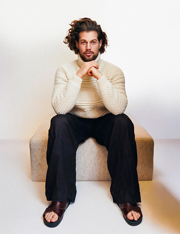 Mannelijk model met bruin haar Gergely