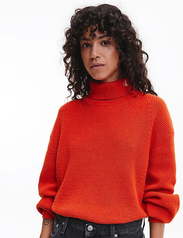 Vrouwelijk model krullend haar Mariana