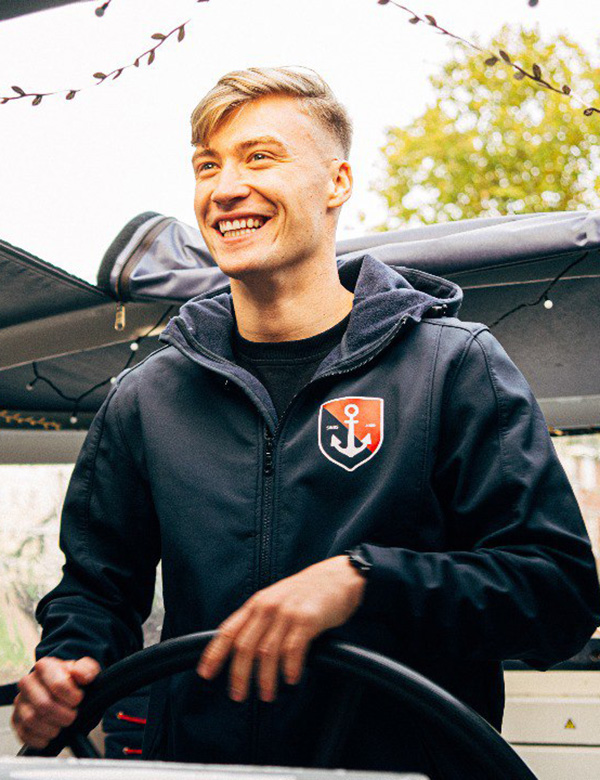 Mannelijk model met donkerblond haar Tijmen NI.