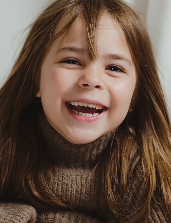Kindermodel bruin haar bobbi-jo