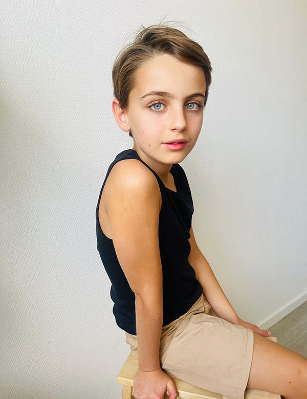 Kindermodel met blond haar Noah Ne.