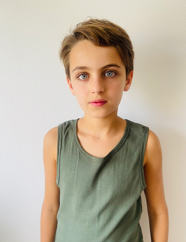 Kindermodel met blond haar Noah Ne.
