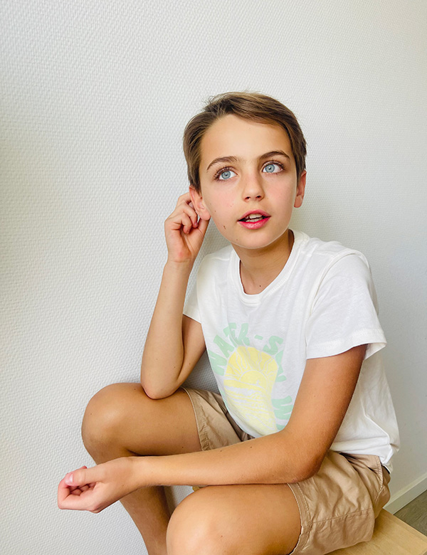 Kindermodel met blond haar Noah Ne.