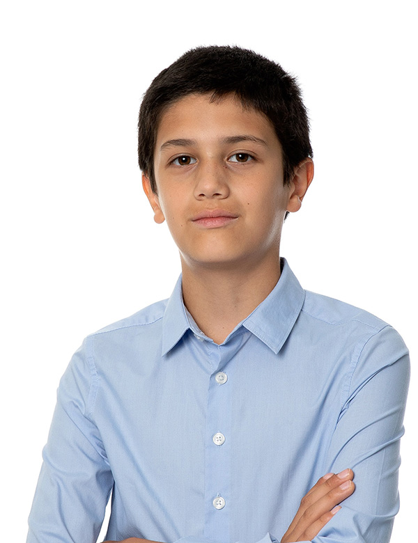 Kindermodel met bruin haar Santiago