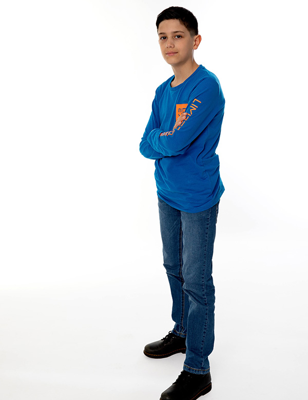 Kindermodel met bruin haar Santiago