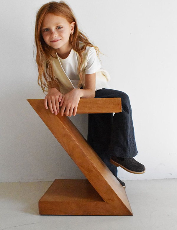Kindermodel met lang rossig haar Ula N.
