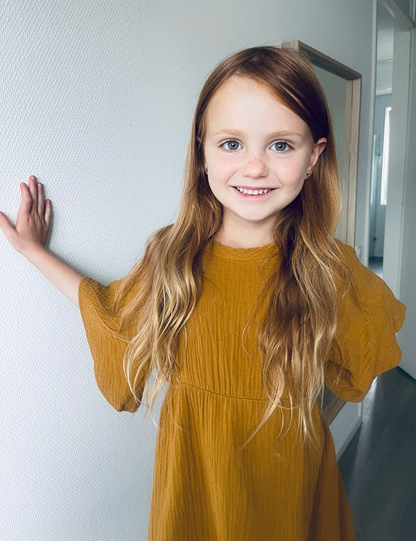 Kindermodel lang haar Ula