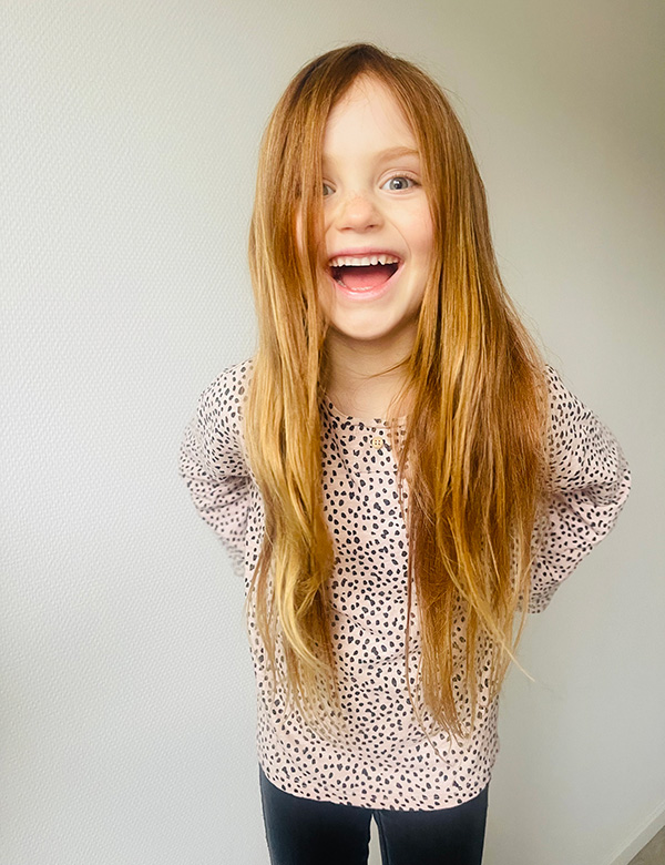 Kindermodel roodbruin haar Ula