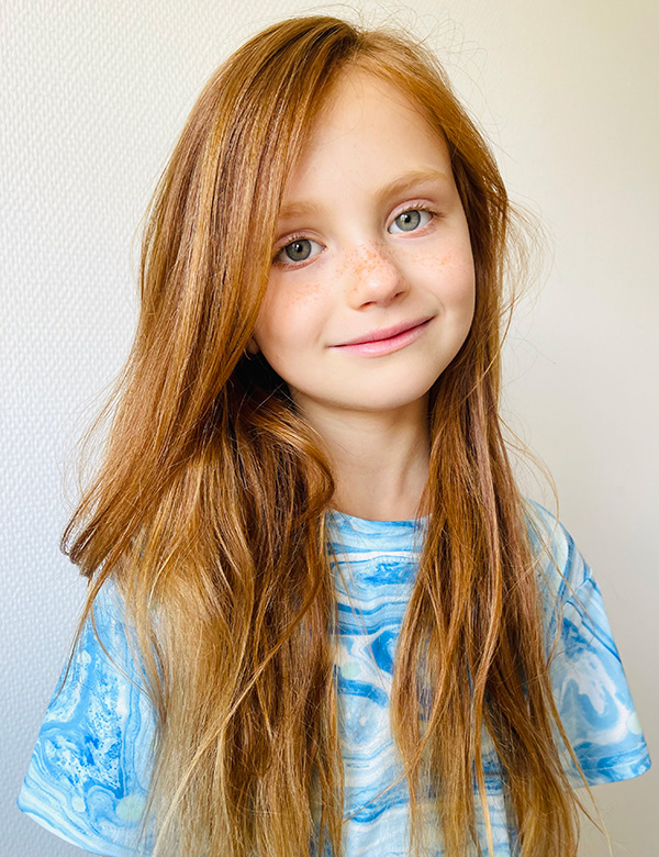 Kindermodel oranje haar Ula