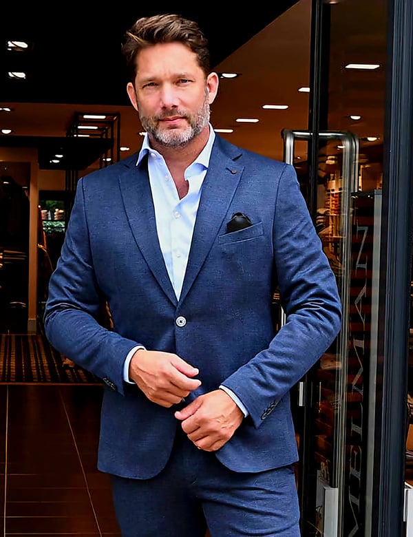 Mannelijk model bruin haar Bart Kr.