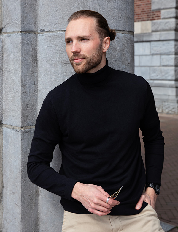 Mannelijk model blond haar Marijn L.