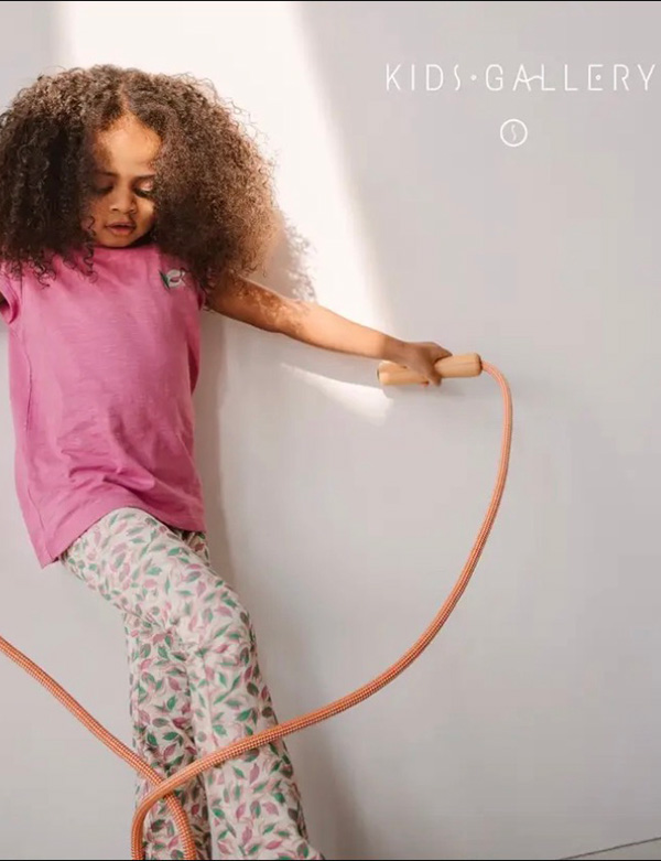 Kindermodel bruin haar Noëlly
