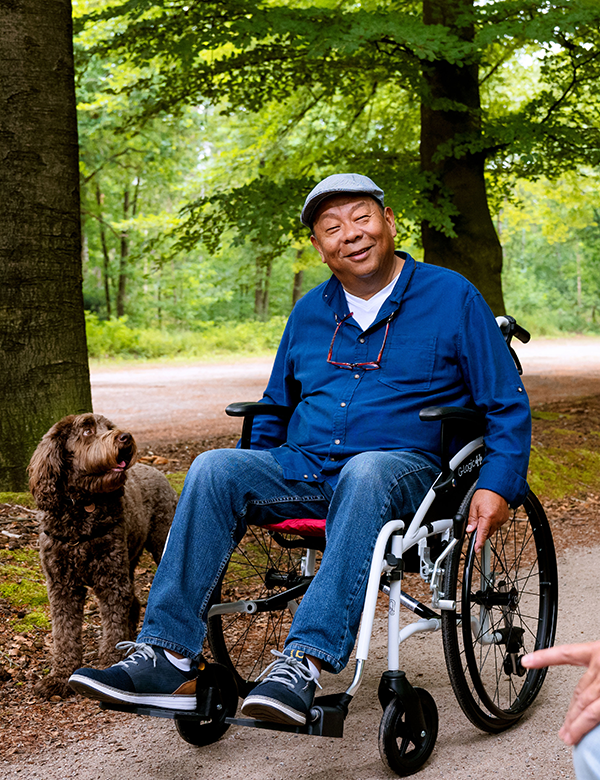 Mannelijk model met zwart haar Ronald