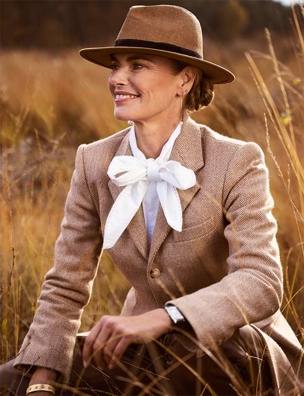 Vrouwelijk model met blond haar Imke